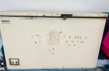 Waves Deep Freezer Refrigerator Used Chiller working