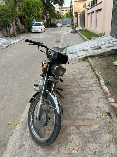 Honda CG 125 2011 Model