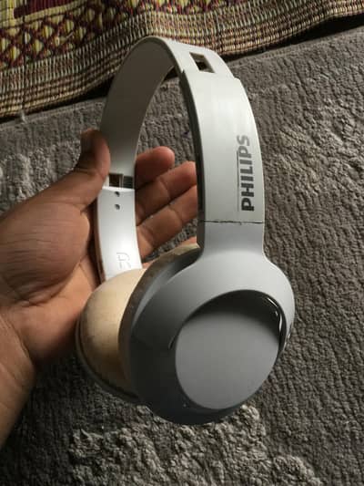Philips BASS headphones
