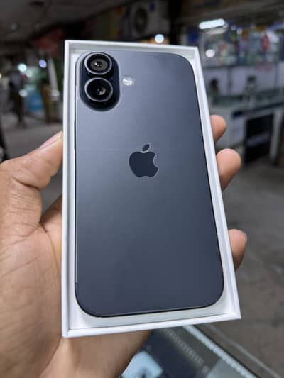 iphone 16 with box 128 Gb 90 health
