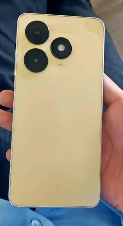 Tecno spark go 2024 (4+4)(64)