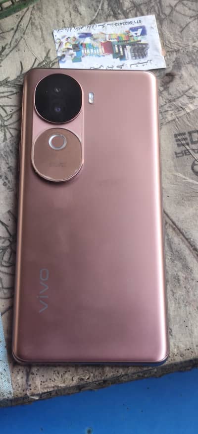 vivo v40e