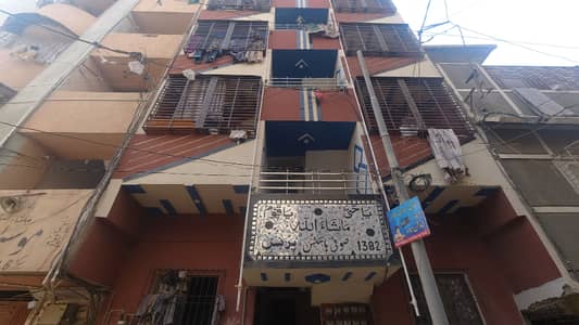 Flat For Sale 450 Square Feet