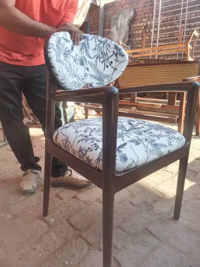 Chair of Shisham(Tali) wood