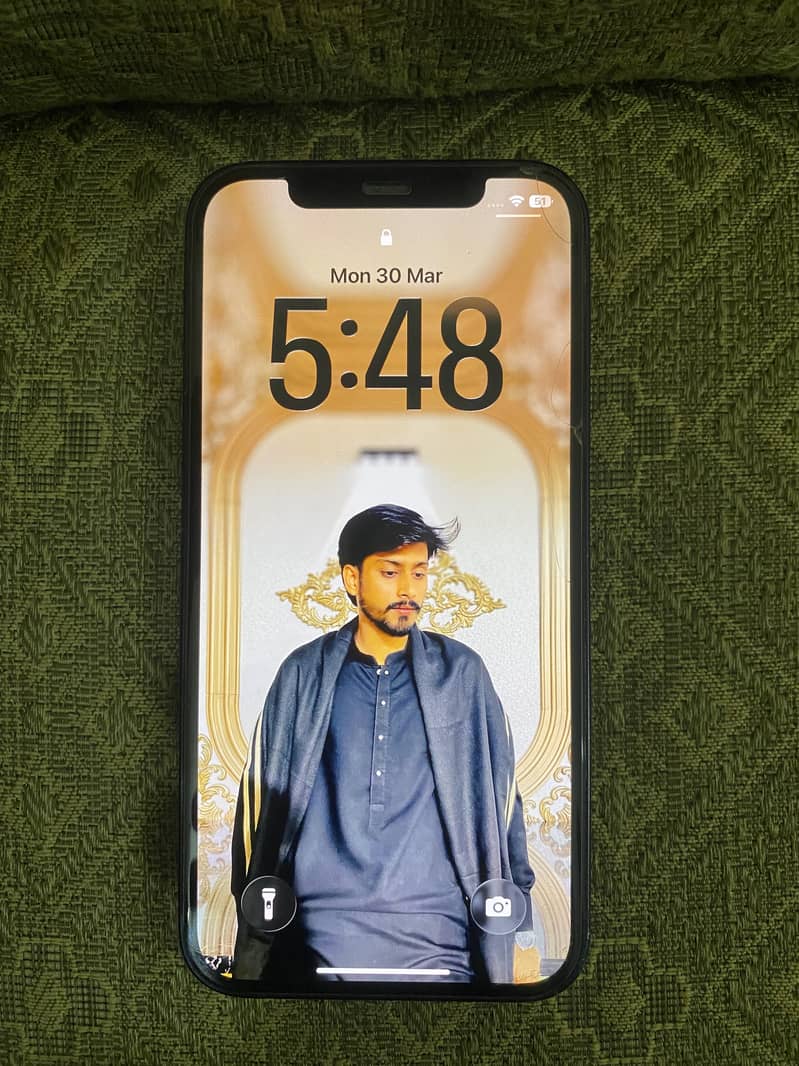 Apple iPhone 12 3