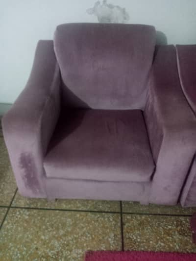 6 seater sofa set in good condition with velvet posish
