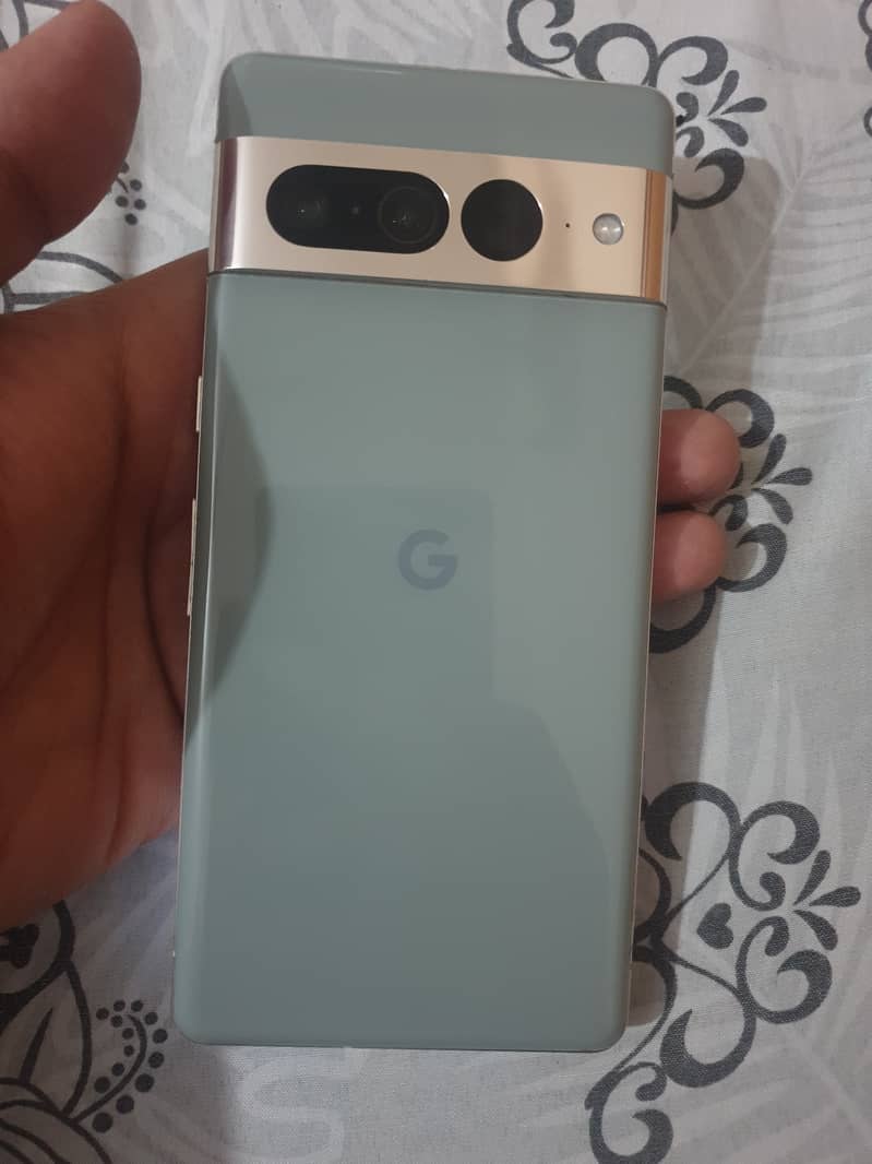 Google Pixel 7 Pro 9