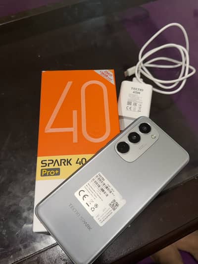 Tecno spark 40 pro plus