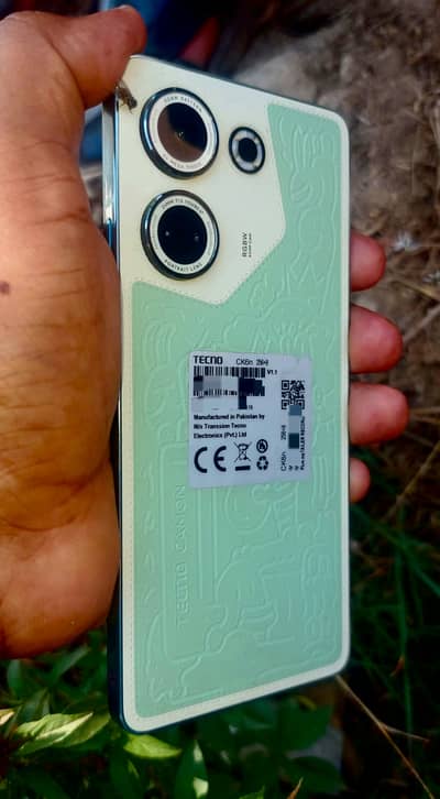 Tecno CAMON 20