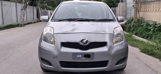 Toyota vitz 1000cc 2010 model