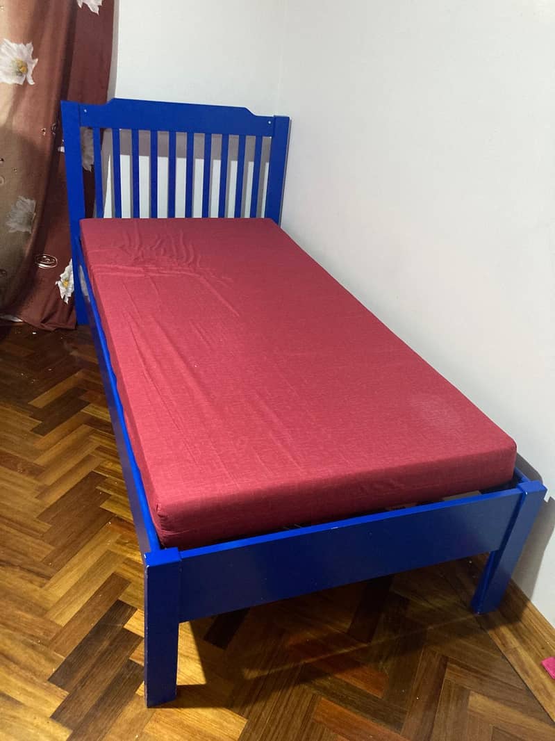 Single bed 0
