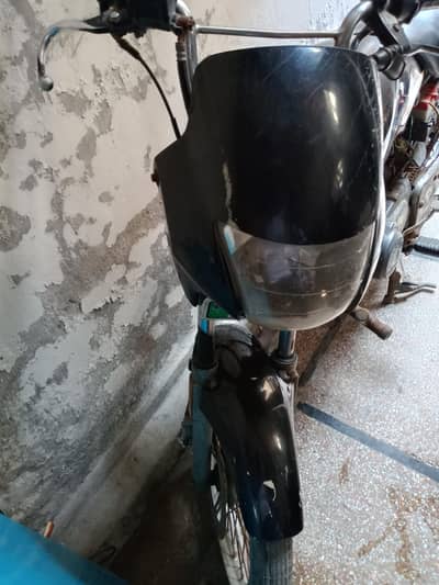 Honda deluxe 125 2006 model