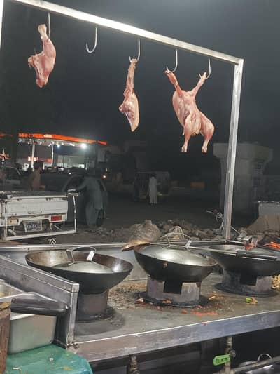 karai chula and dish counter