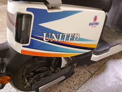 very urgent sale united electric scooty 2025 model