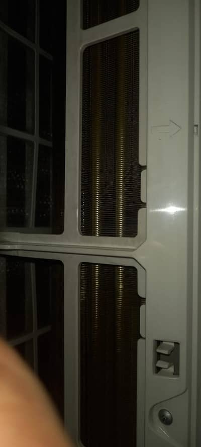 PEL 1.5 ton one season used AC 03029552900