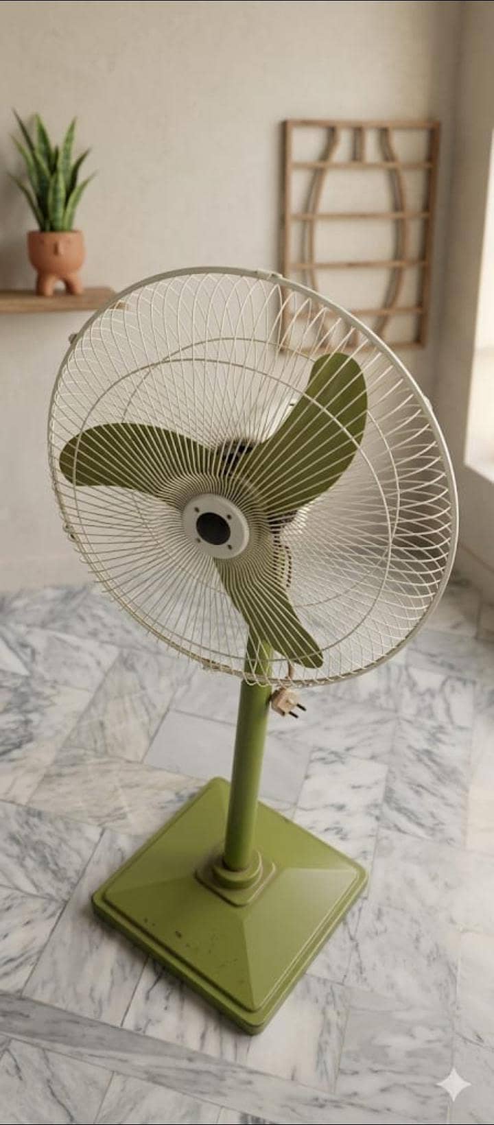 سولر پنکھا | بہترین کنڈیشن (12 وولٹ ڈی سی) 0