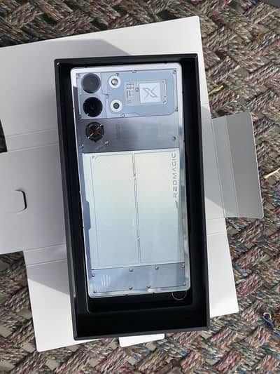 Red Magic 10 pro 16GB+12GB RAM storage 512gb