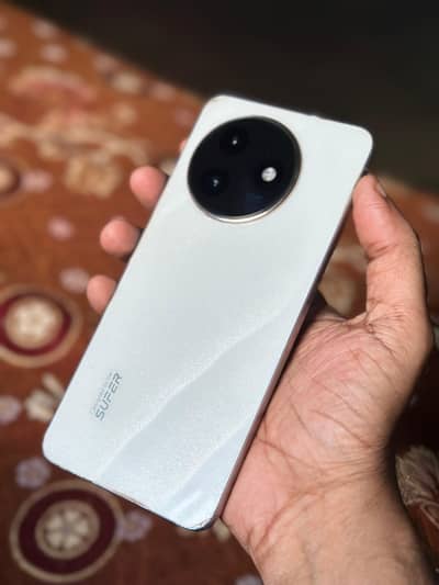 Itel S24 (16GB RAM / 256GB Storage) – Excellent Condition 9/10 