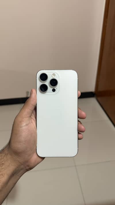 Iphone 15 pro max 256gb non pta active with box pack complete