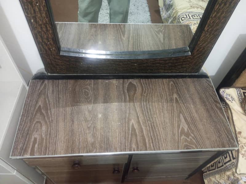Dressing table 2