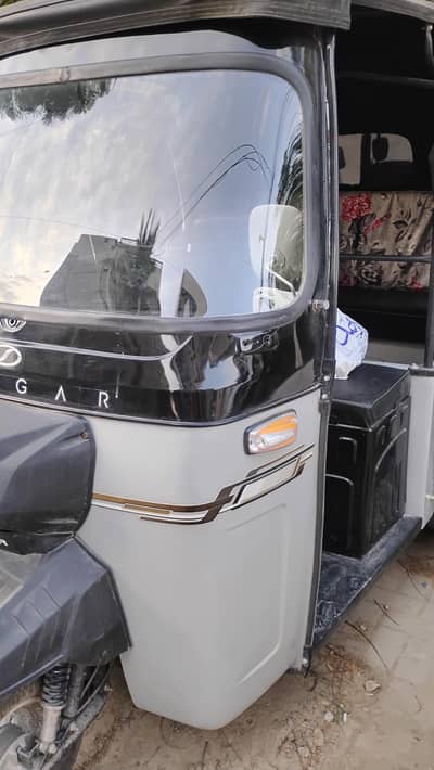 SAZGAR Rikshaw