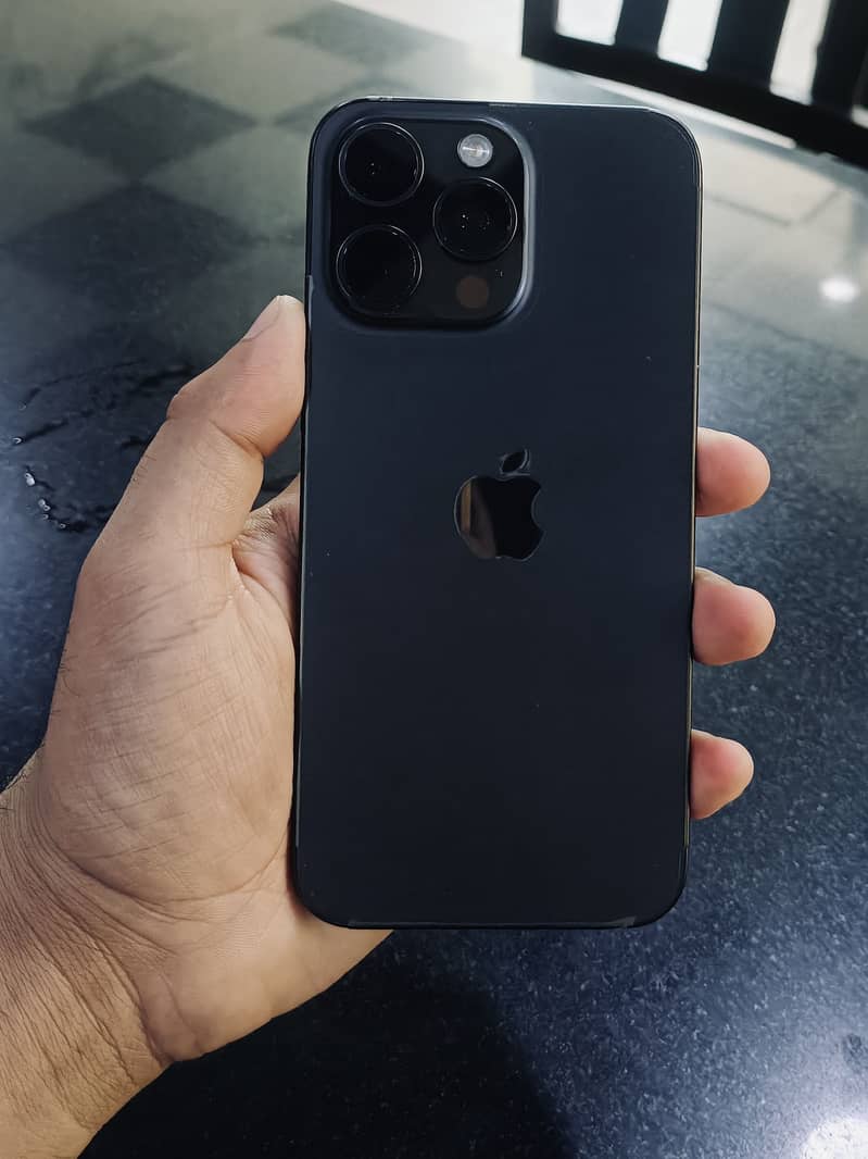 iPhone 15 Pro Max 0