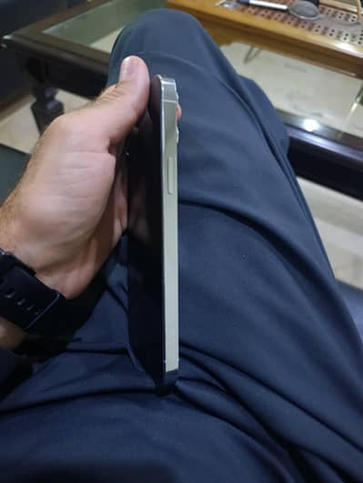 iPhone 13pro max 128gb Factory Unlock