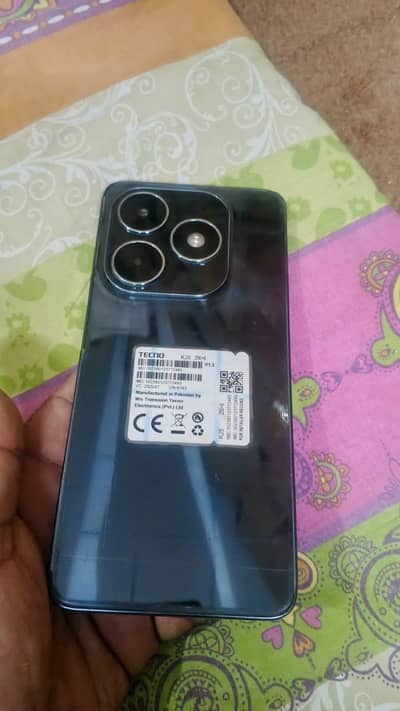 techno spark 20 8. Rm 256 m