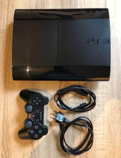 PS3 Super Slim (Jailbreak) (20+ Games Installed)