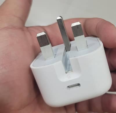 ORIGINAL APPLE ADAPTOR  TYPE-C