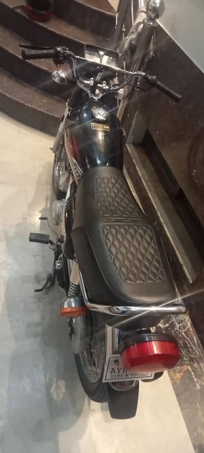 brand new bike for sale Honda 125 black