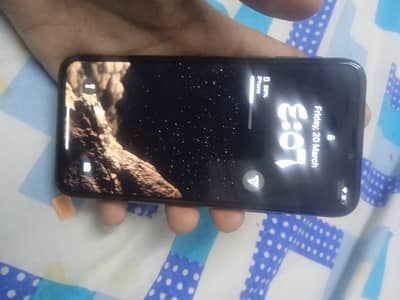 iPhone XS 64GB factory unlocked