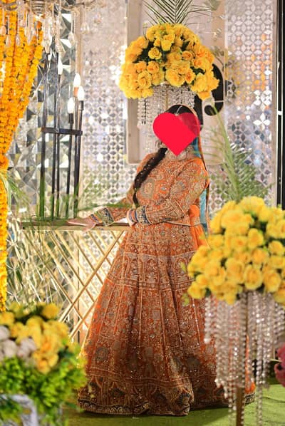 bridal mehndi Lehnga