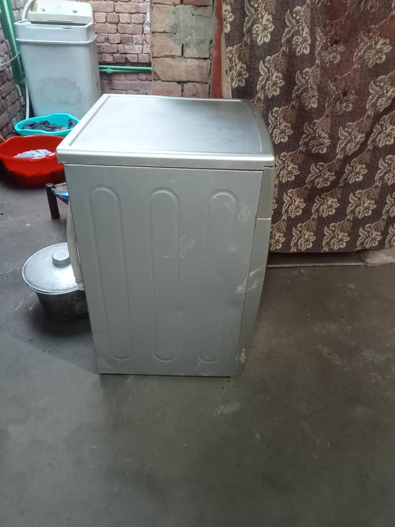 Automatic washing machine front load 2