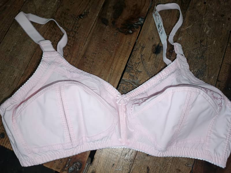 پریمیم فلورل ایمبرائیڈرڈ فل کوریج برا 4