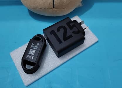 Motorola TurboPower GaN 125 watt - PD 3.0 + PPS Adapter.