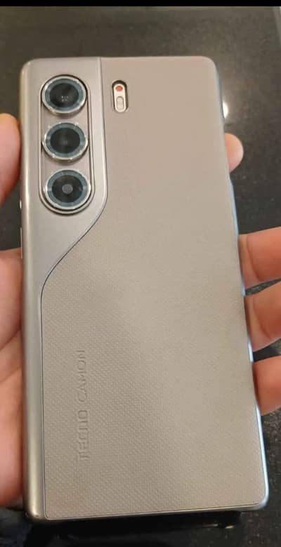 10/10 battery health 100