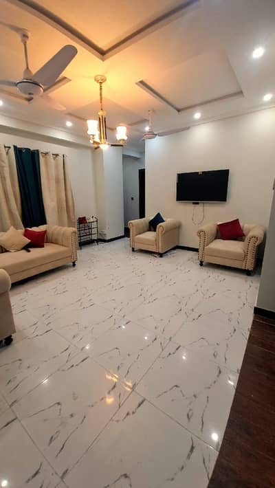 only for girls shearing flat anytime visit available