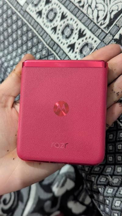 Motorola RAZR plus 2023