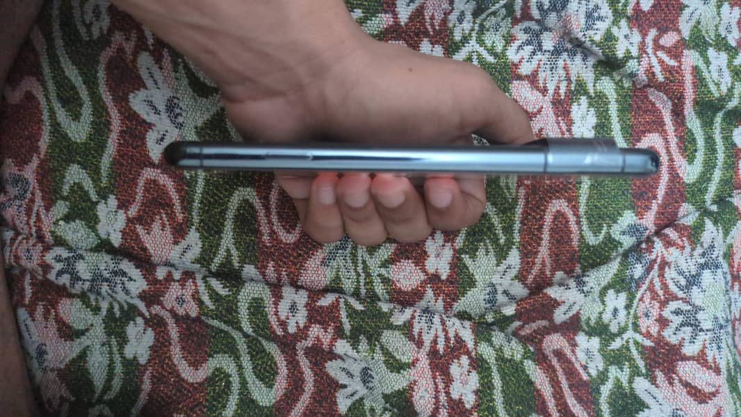 GOOGLE pixel 8 pro 1