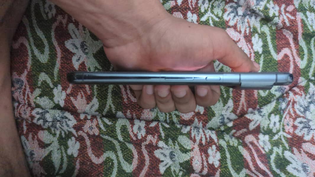 GOOGLE pixel 8 pro 3