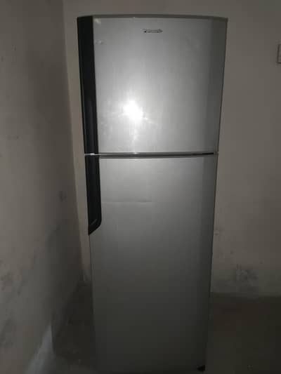Panasonic freezer good condition only gas dalni hai ismy