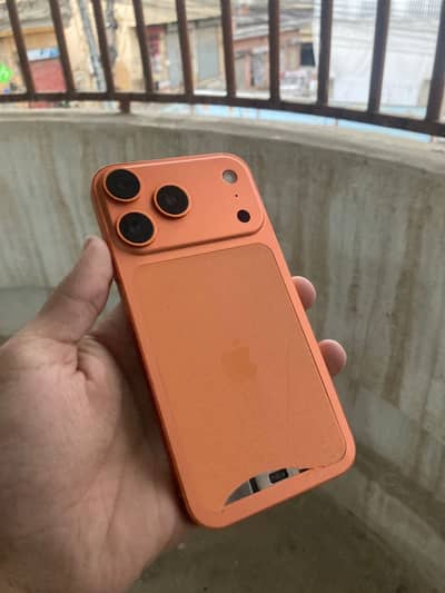 IPHONE XR CONVERTED 17 pro max