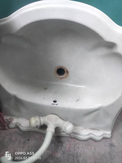 hand wash basin for sale condition 10.8