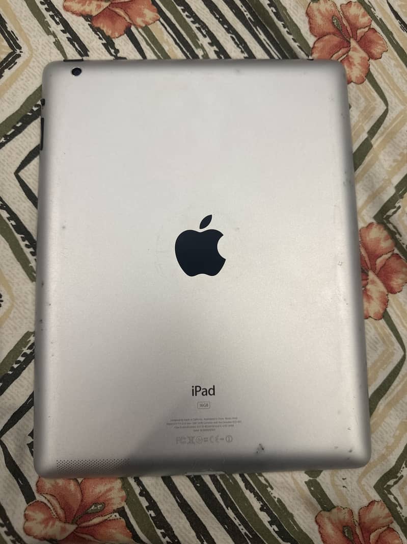 iPad 2nd generation good condition 2