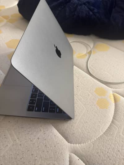 Macbook Air space grey 2018 16gb/256gb Lush condition