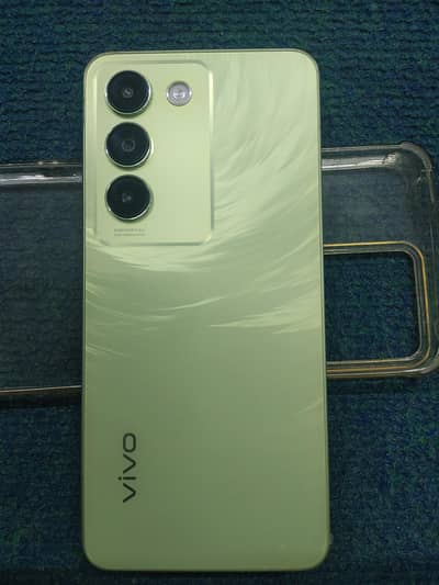 Vivo y100
