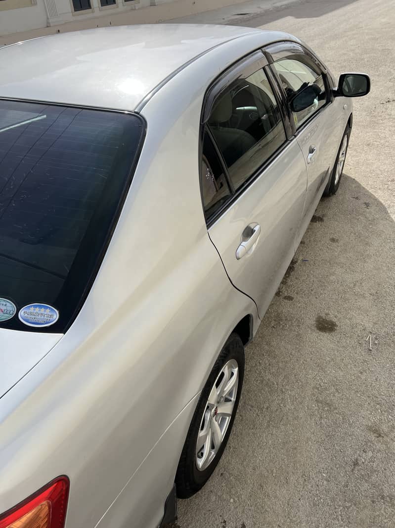 Corolla Axio 10