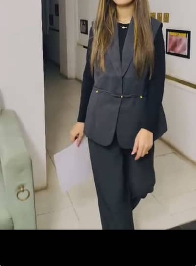 3 pice dres for sail just ik br ware kia he 10/10 comdition he