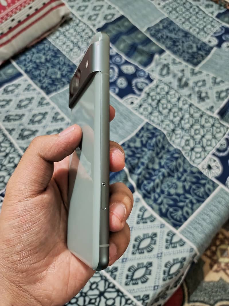 Google Pixel 8 pta 1